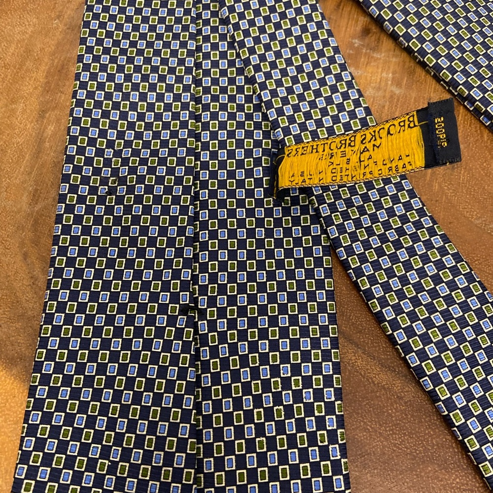 Brooks Brothers Makers Rectangle Pattern Silk Tie - image 8